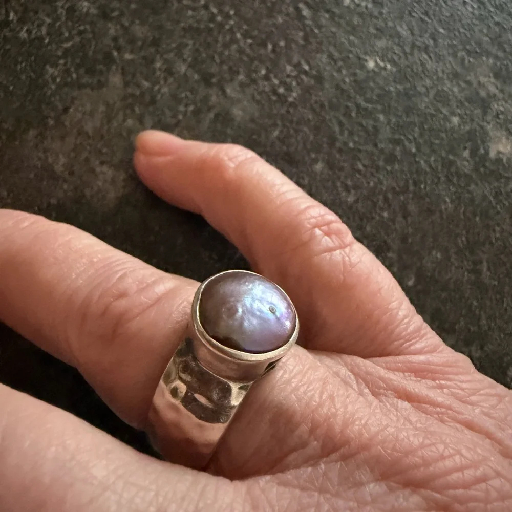 Silpada Sterling Silver Ring with bronze pearl. Hammered Silver. - Picture 1 of 6